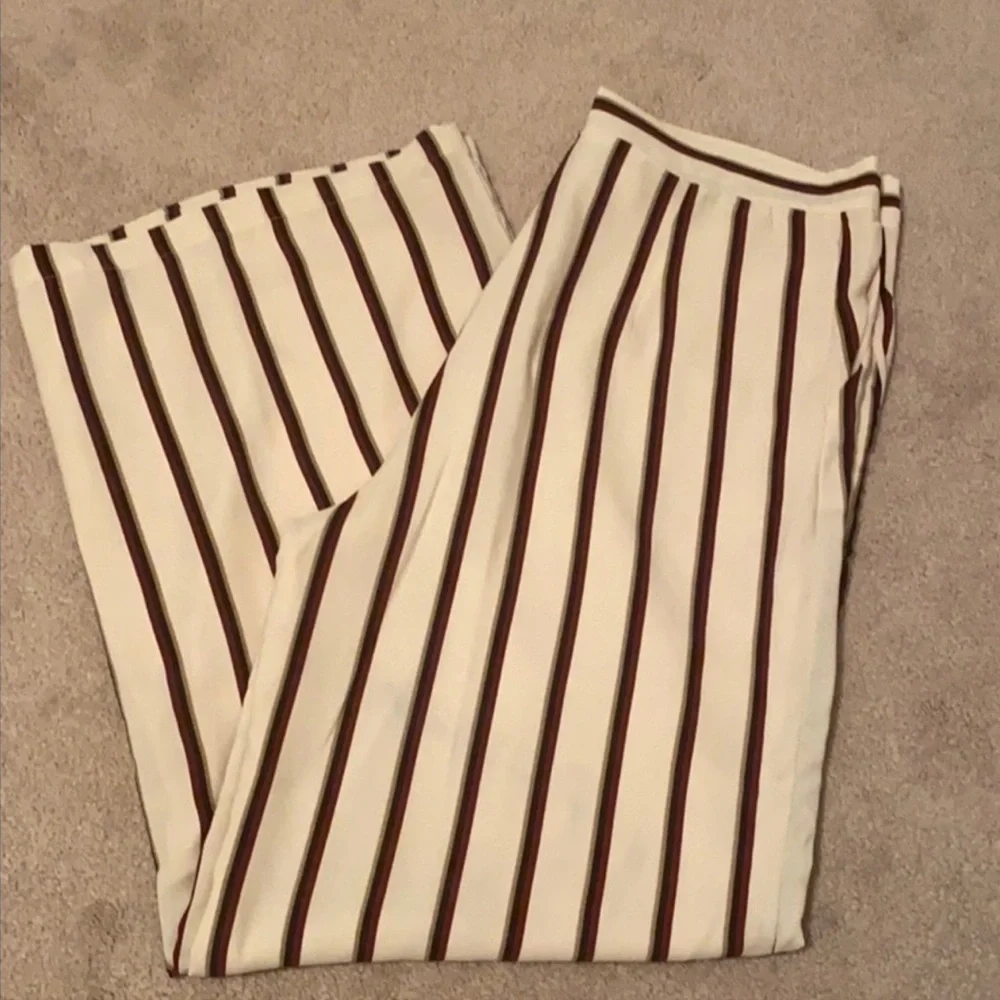 Size extra large lulu’s wide leg dress pants - Picture 3 of 6